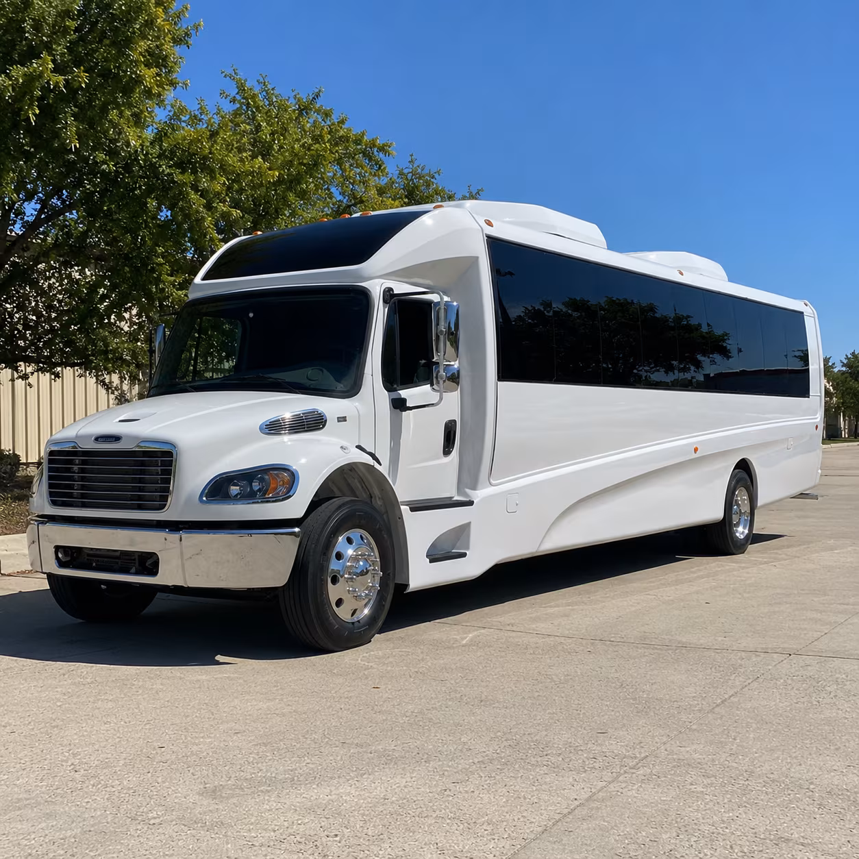 find the perfect transportation for your next airport transfer 4